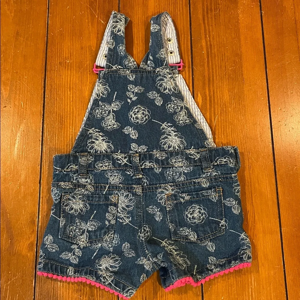 Girls Floral Print Denim Short Overalls W/Pink Trim i Bow Accents 18 Months EUC